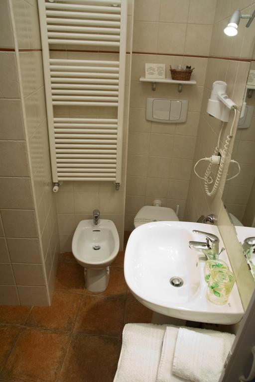 Locanda Dell'Arcangelo Rocca Massima Kültér fotó