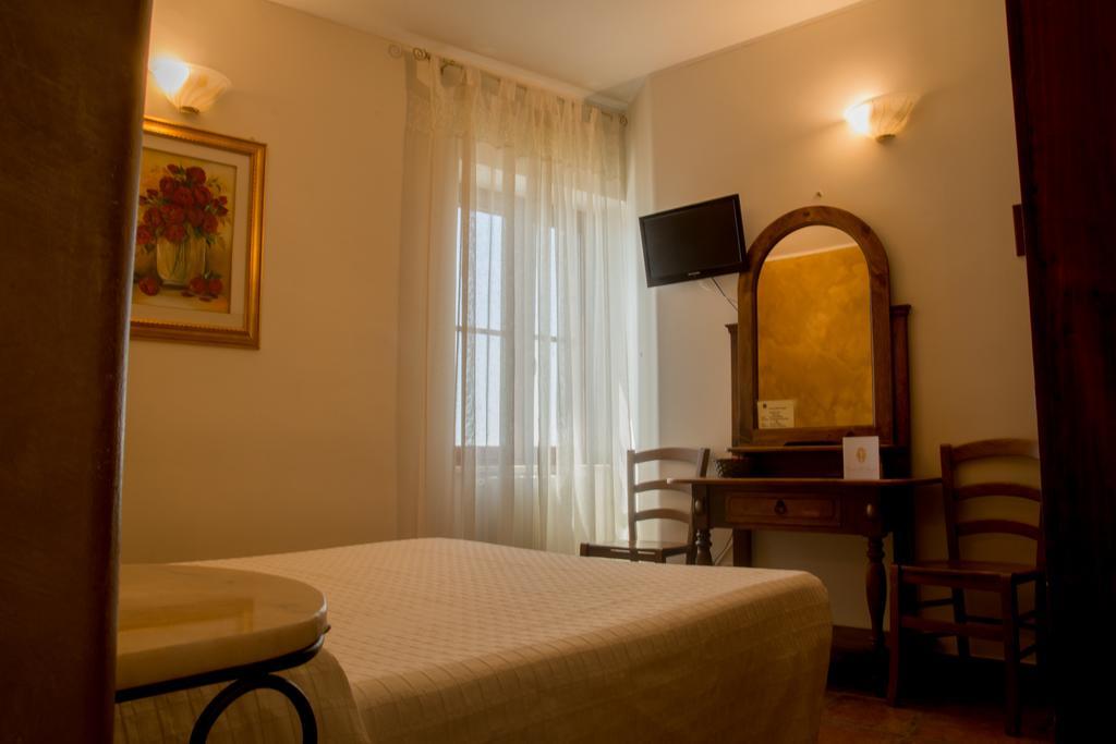 Locanda Dell'Arcangelo Rocca Massima Kültér fotó